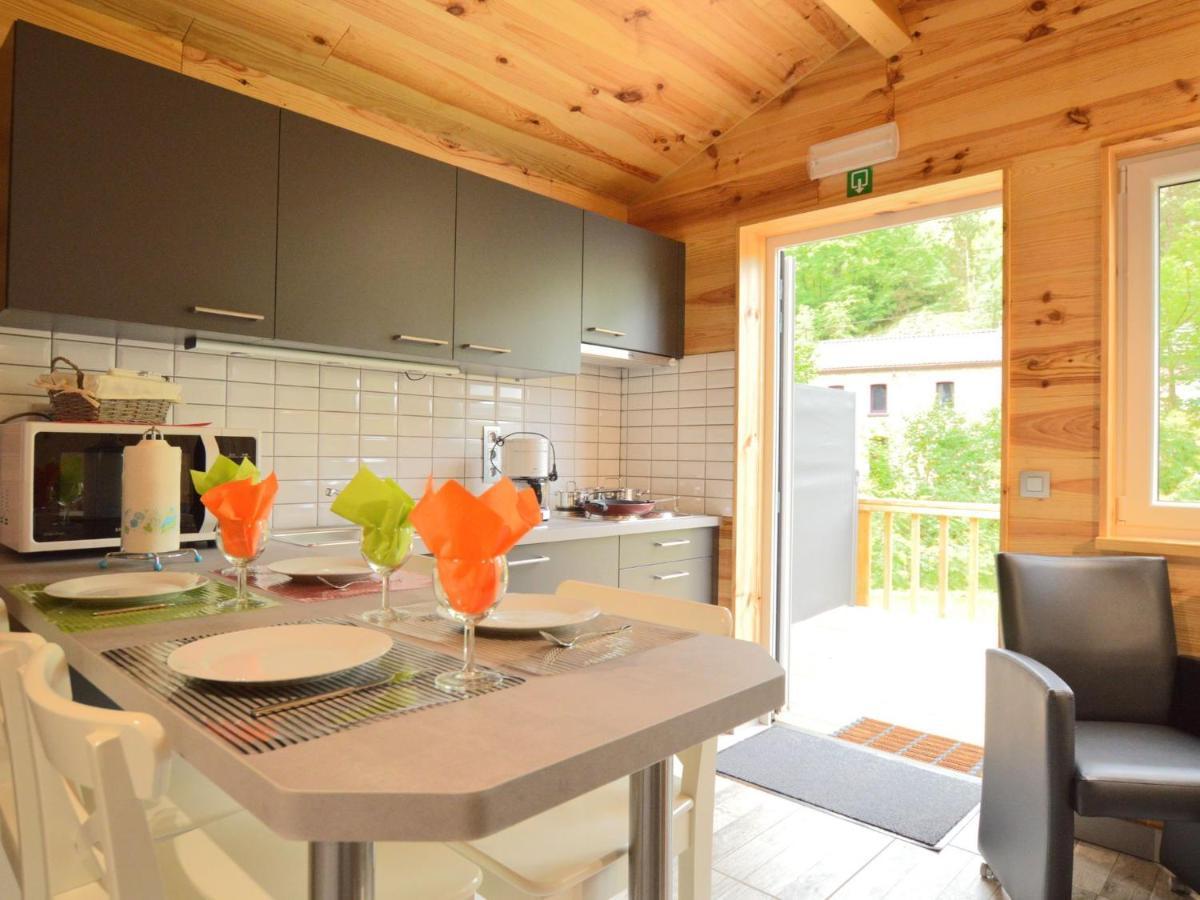 Chalet Near Ourthe River And The City Of Durbuy Vieuxville Exterior photo