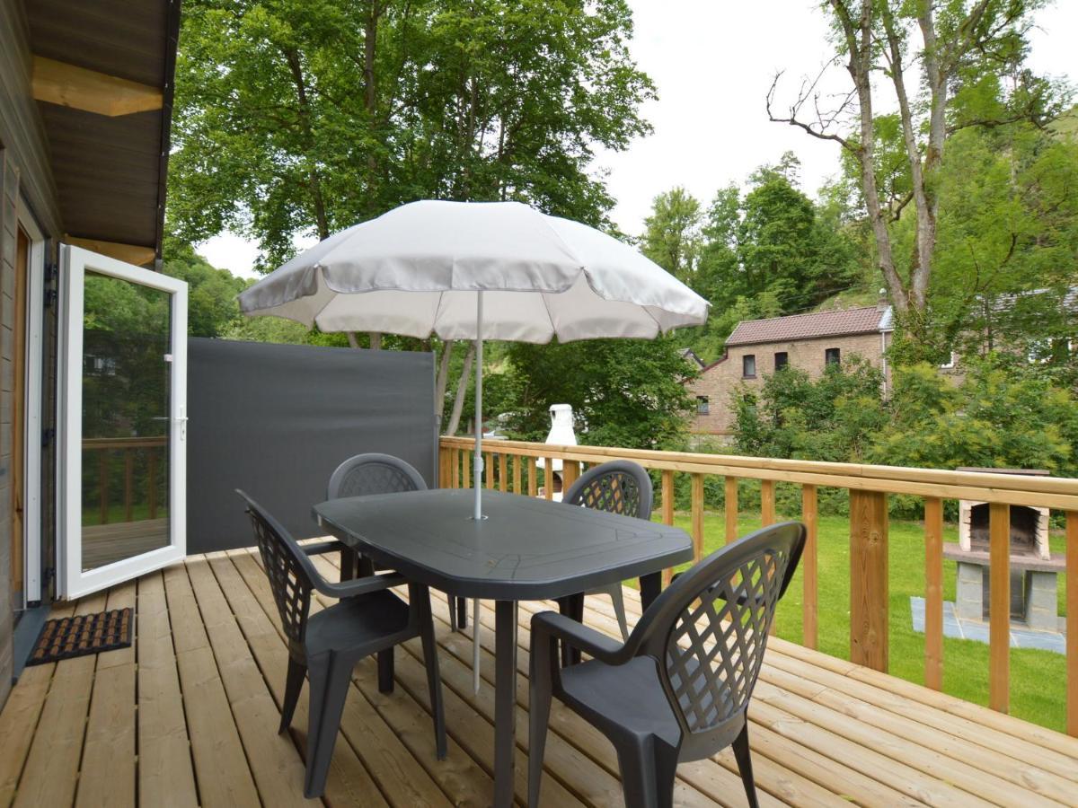 Chalet Near Ourthe River And The City Of Durbuy Vieuxville Exterior photo
