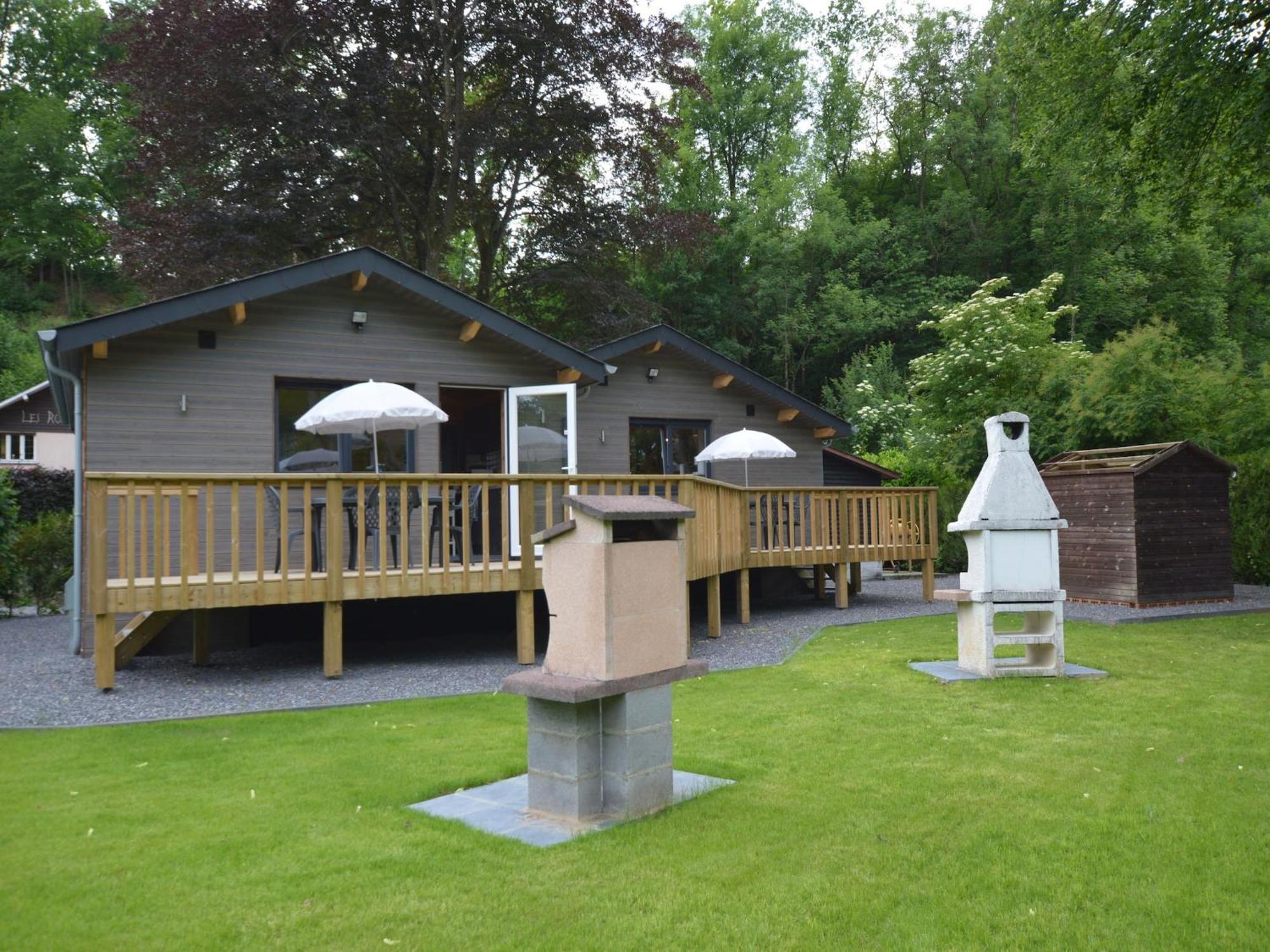 Chalet Near Ourthe River And The City Of Durbuy Vieuxville Exterior photo