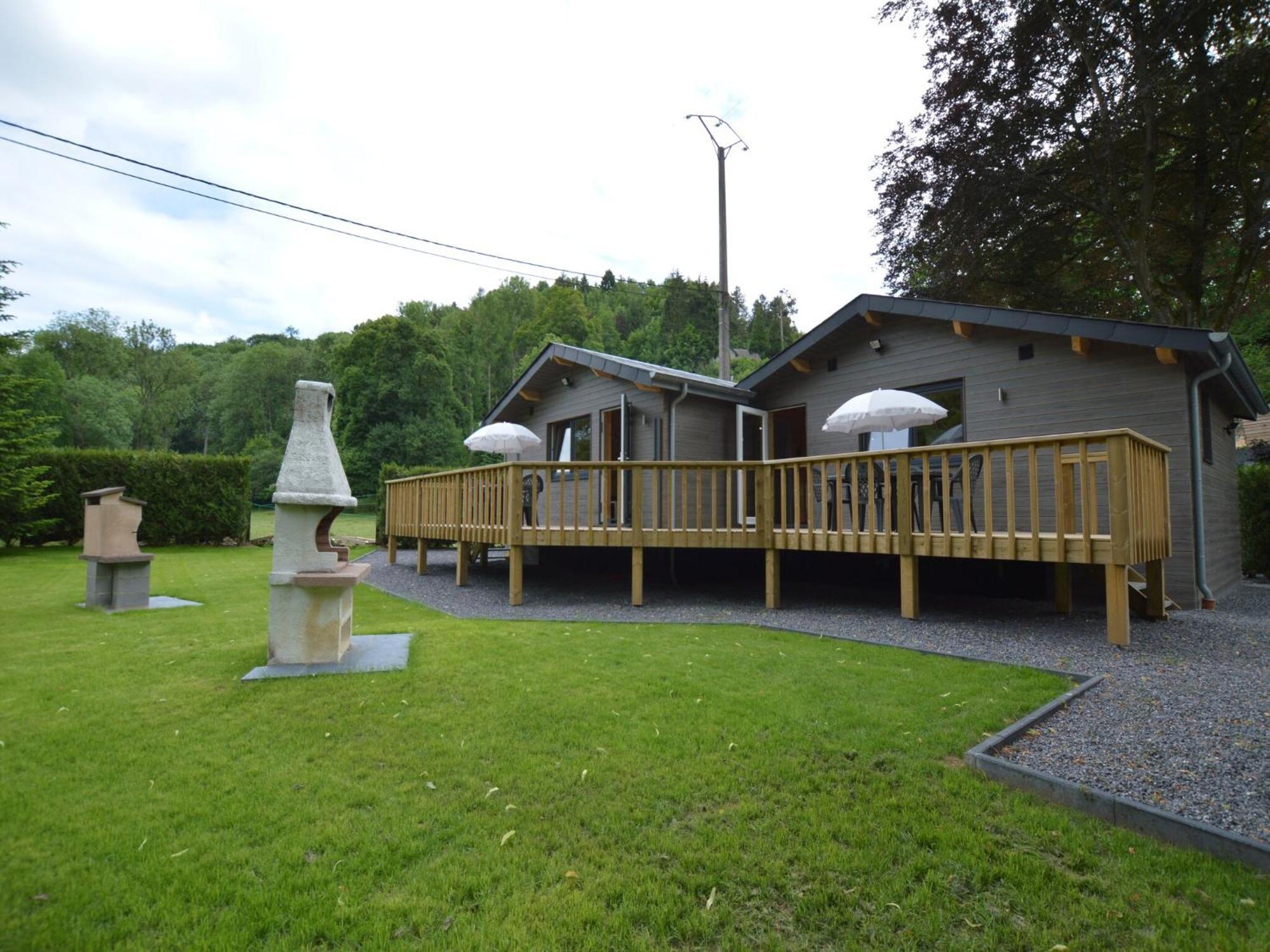 Chalet Near Ourthe River And The City Of Durbuy Vieuxville Exterior photo