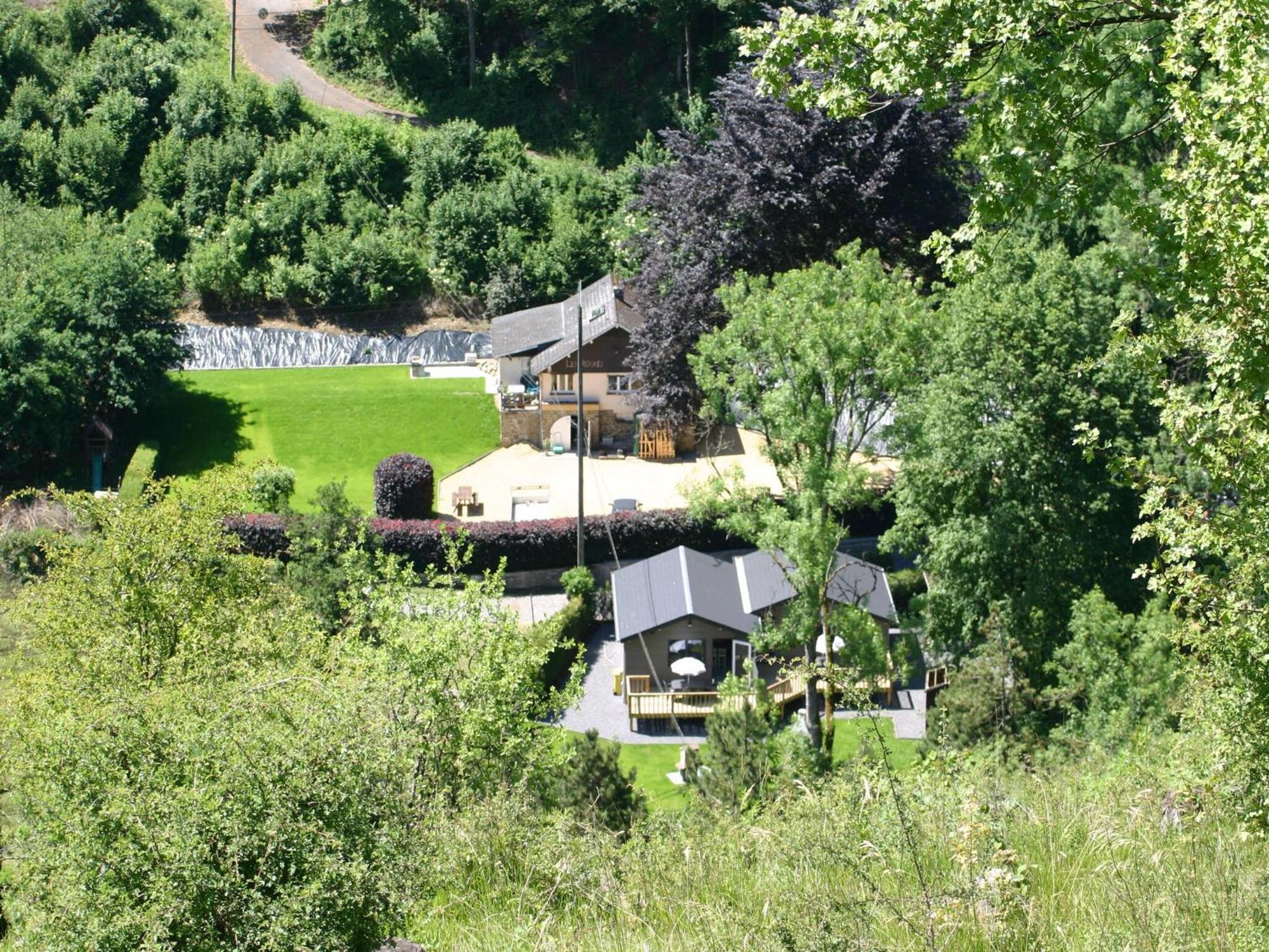 Chalet Near Ourthe River And The City Of Durbuy Vieuxville Exterior photo