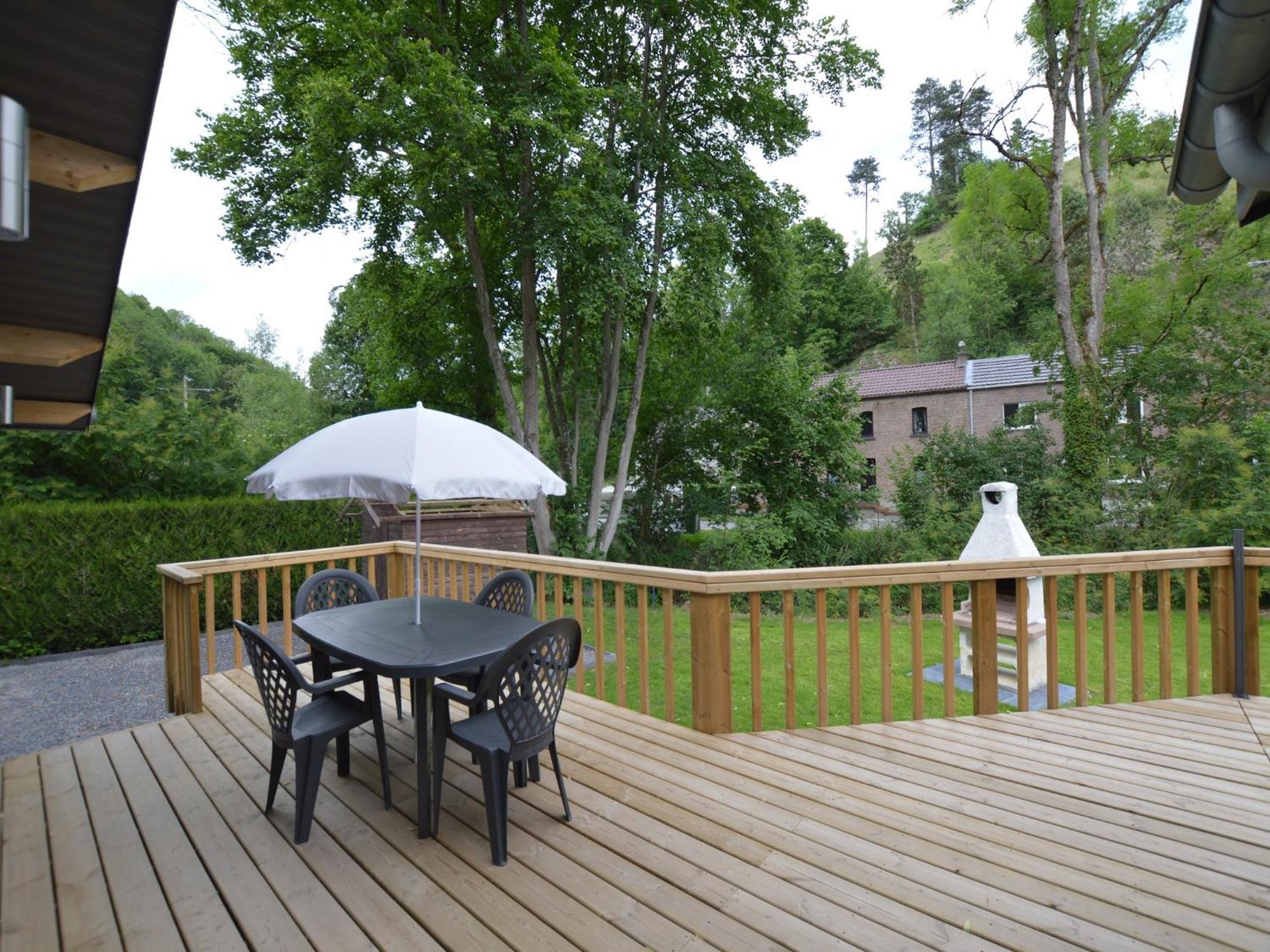 Chalet Near Ourthe River And The City Of Durbuy Vieuxville Exterior photo